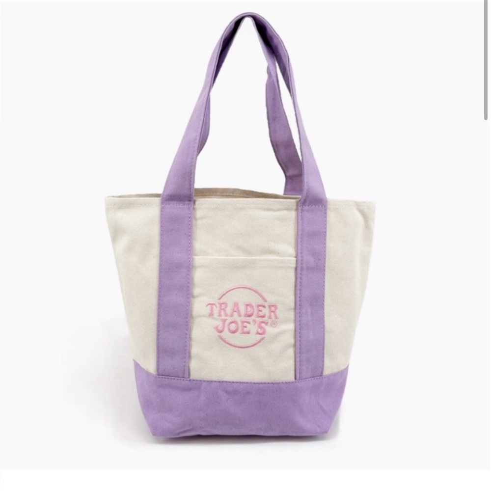 NWT Viral Trader Joe’s Tote Bag